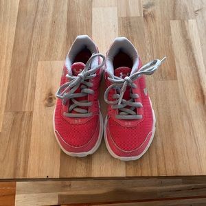Kids Pink Under Armour sneakers